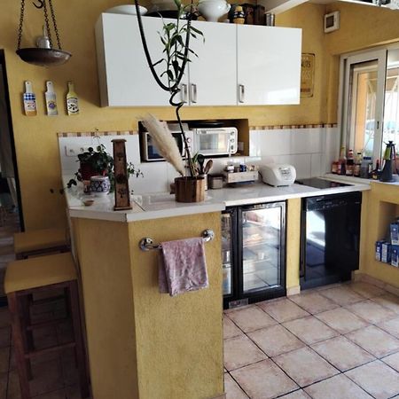 Dorm Hostel Camp Backpackers Marsiglia Esterno foto