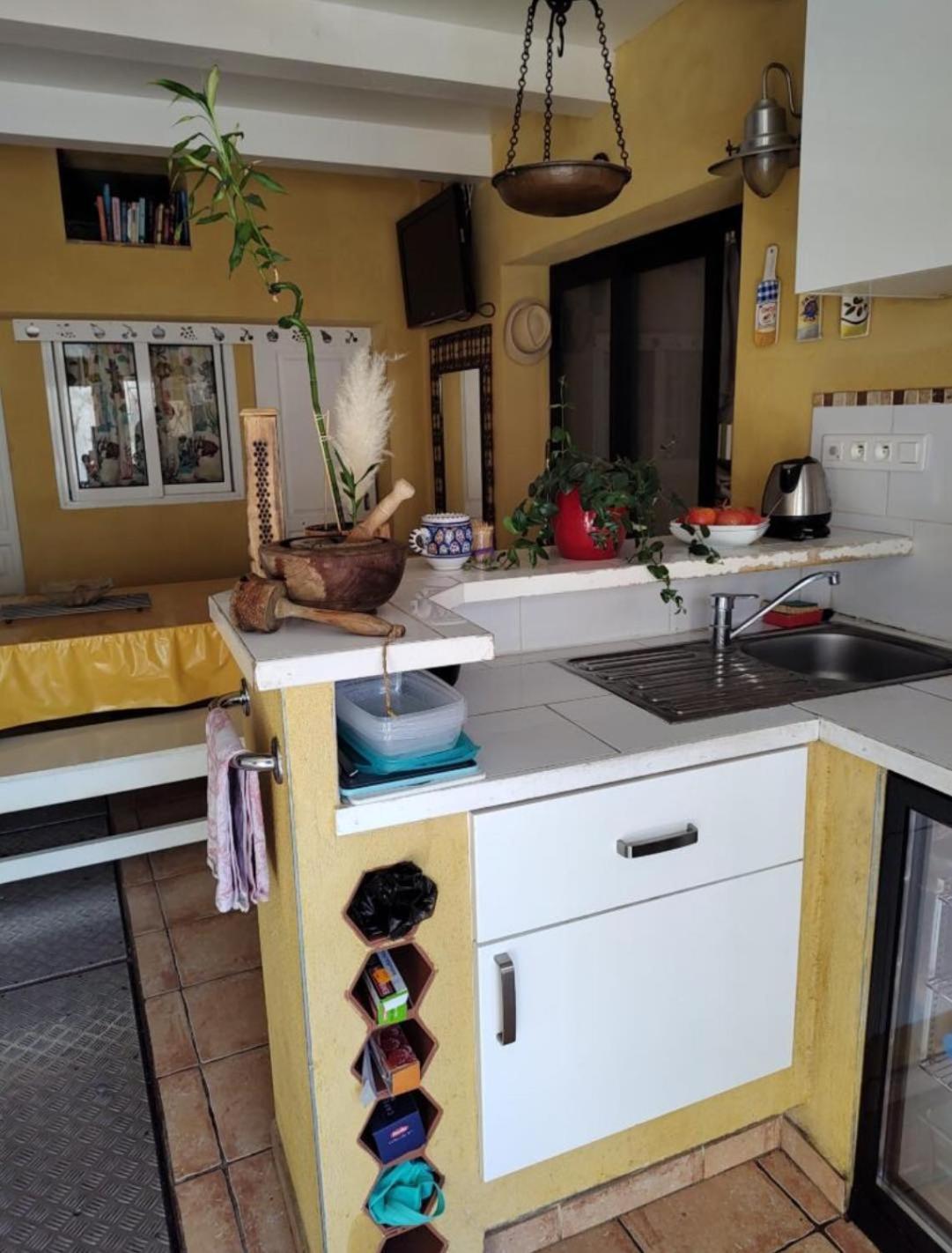 Dorm Hostel Camp Backpackers Marsiglia Esterno foto